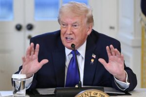 ترامب: نبدأ الآن عملية فتح مضيق هرمز