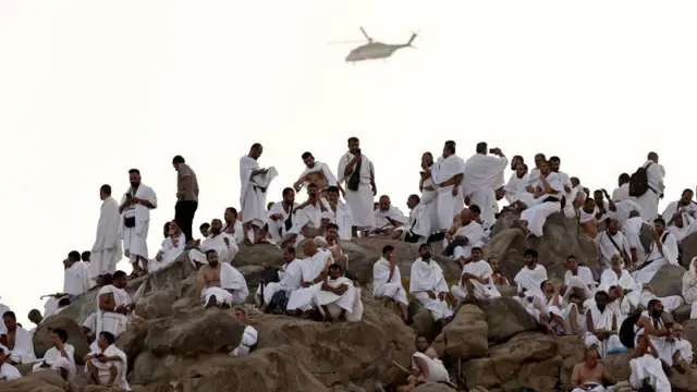 غرامة مالية تصل إلى 20 ألف ريال سعودي .. السعودية تضع عقوبات مشددة على من يحاول أداء الفريضة دون الحصول على تصريح رسمي