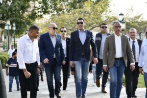 وزير الرياضة ومحافظ الجيزة يشيدان بتطوير نادي الصيد في أكتوبر