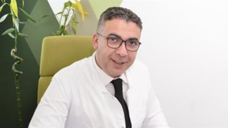 كواليس مثيرة.. أول رد من محامي ضياء العوضي بعد بيان الخارجية