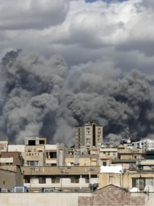 سقوط 18 قتيل وإصابة 24 آخرين في هجمات إسرائيلية استهدفت محافظة البرز شمال إيران