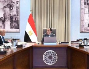 رئيس الوزراء يتابع اليوم الموقف التنفيذي لعدد من مشروعات قطاع الطرق