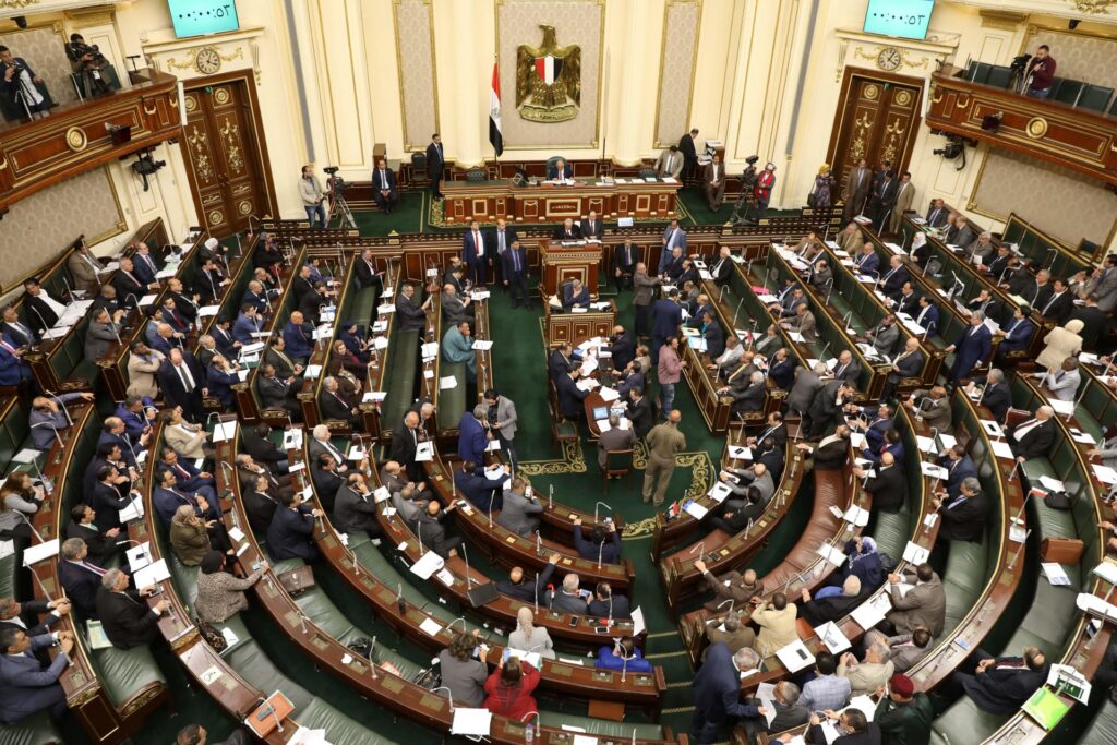 غرامة تصل الي 50 الف جنيه ! قانون التامينات الاجتماعية يضع عقوبات صارمة لمواجهة مخالفات التهرب التأميني والتلاعب في بيانات العاملين