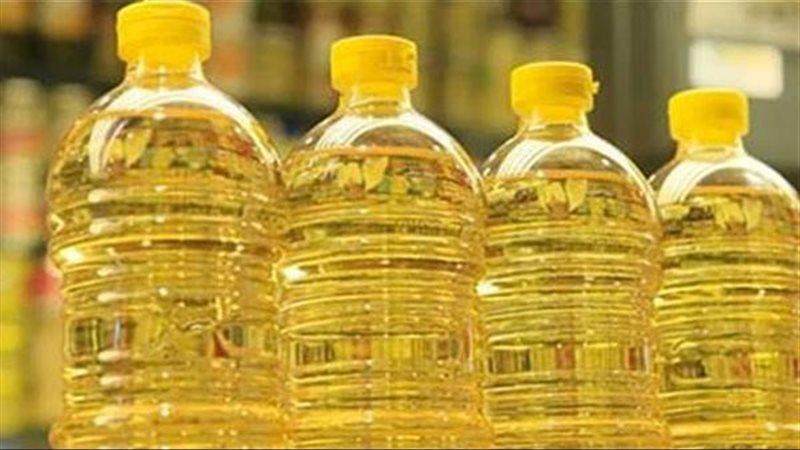 ضبط 11 طن زيت طعام مجهول المصدر قبل طرحها بالأسواق في الشرقية