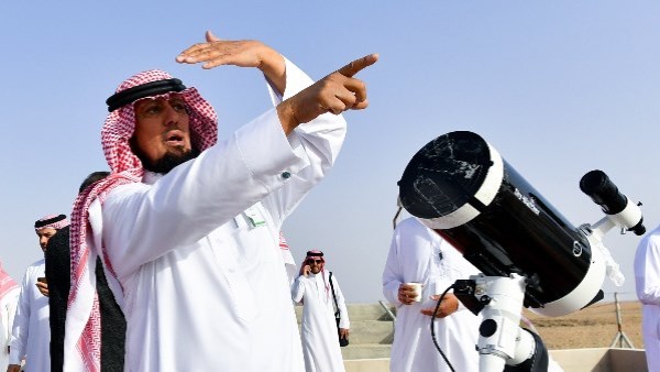 السعودية تستطلع هلال ذي الحجة وتحدد موعد وقفة عرفات وعيد الأضحى المبارك