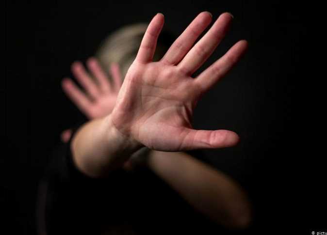 اليوم .. ثانى جلسات محاكمة الأب القاتل لابنته وخلع أظافرها والتعدي عليها بوحشية في محافظة الشرقية