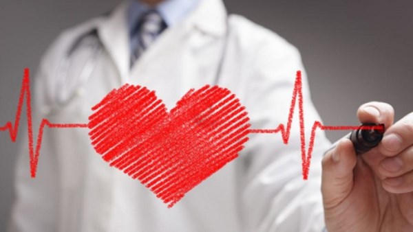 تجنبها خلال ساعات المساء.. 3 عادات يومية قد تضر بصحة القلب دون أن تشعر
