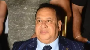 تفاصيل قرار تجميد أرصدة صبري نخنوخ وزوجته