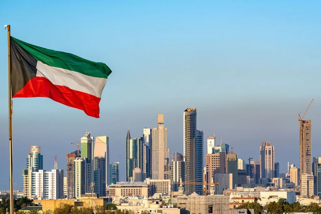 الجيش الكويتي يتصدى في الوقت الحالي لهجمات طائرات مسيّرة معادية إيرانية