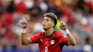 بسبب تألقة مع المنتخب في كأس العالم 2026 .. الأهلي يتمسك بإمام عاشور حتي 2030