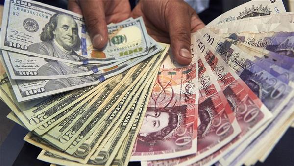 الداخلية توجيه ضربات أمنية مستمرة لضبط مرتكبى جرائم الإتجار في العملات الأجنبية بضبط ما يقارب (5 مليون جنيه)
