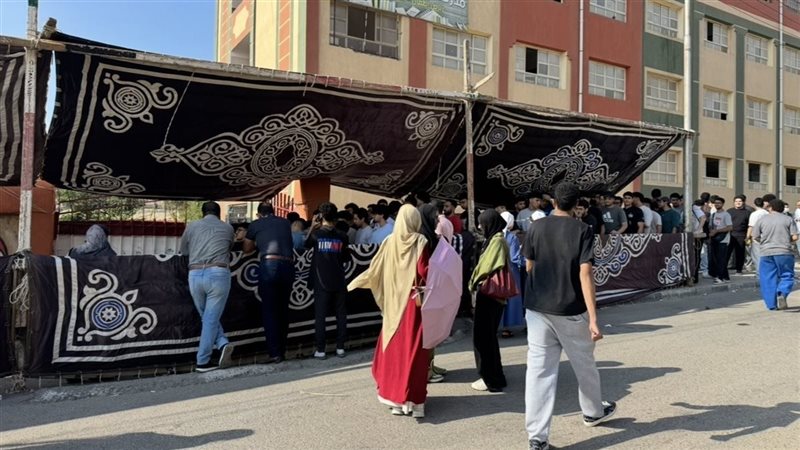 يحدث الأن .. توافد طلاب الثانوية العامة على مقار لجان الامتحانات لأداء امتحان مادتي الكيمياء والجغرافيا