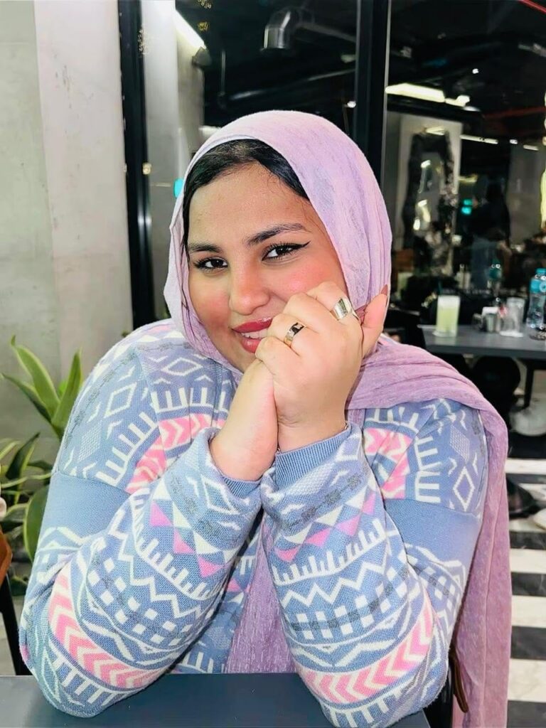تهنئة خاصة تقدمها جريدة عيون المجلس للطالبة مي محمد عطية
