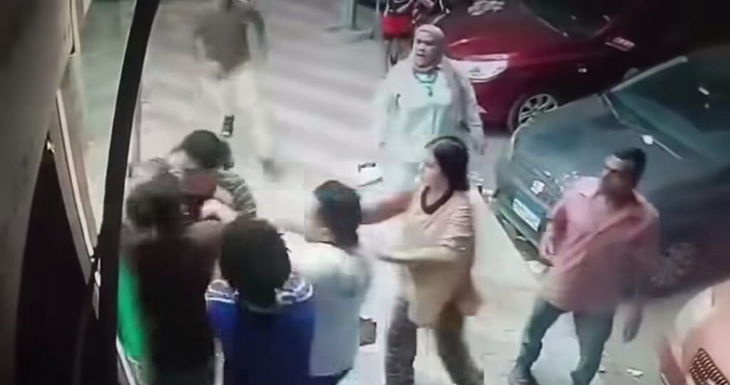 القبض على المتهمين بالاعتداء على فتاة بالضرب المبرح بطنطا