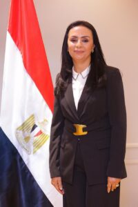 التضامن تواصل حماية الفئات الأولى بالرعاية.. إنقاذ أسر وأطفال وكبار بلا مأوى في 6 محافظات