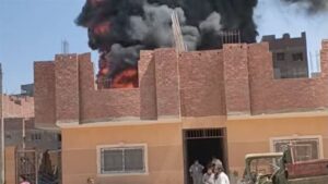 رجال الاطفاء يسيطرون علي حريق بمنزل فى منطقة كرداسة دون وقوع آي إصابات