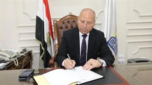 محافظ القاهرة يعتمد نتيجة الدور الثاني للشهادة الإعدادية بنسبة نجاح 86.4%.. وإتاحتها غدًا عبر البوابة الإلكترونية