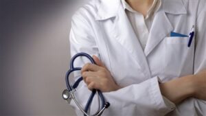 طبقا للقانون.. تعرف على عقوبة فتح أكثر من عيادة للطبيب