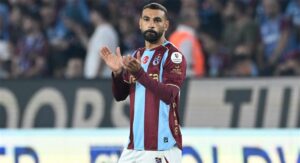 محمد صلاح يحتفل بفوزه مع طرابزون سبور عبر حسابه الرسمي على منصة “إكس”