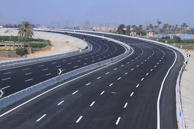 مصر ضمن المراتب العشر الأولى عالمياً في “مؤشر جودة الطرق” بحلول عام 2030