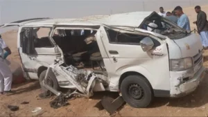 مصرع شخص و اصابة 9 آخرون بسبب حادث انقلاب ميكروباص أعلى الطريق فى مدينة 6 أكتوبر