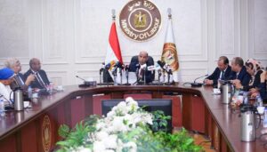 تنفيذا لقانون العمل.. معلومات الوزراء: 10 محاور تنظم لوائح العمل بالقطاع الخاص