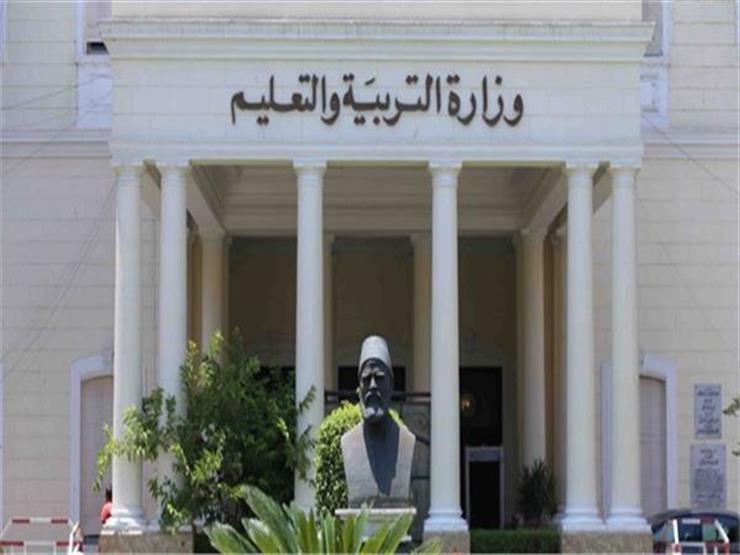 المديريات التعليمية تشدد علي تطبيق القواعد والقرارات المنظمة لحضور الطلاب ومحاسبة الذين يتغيبون عن الدراسة بدون عذر مقبول