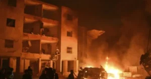 سماع دوي انفجارات متعددة مجهولة المصدر في مدينة “سيريك” التابعة لمحافظة هرمزغان جنوب إيران