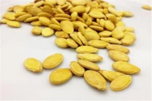 ضبط طن لب سوبر بألوان صناعية غير مصرح بها داخل مصنع أغذية دون ترخيص بالقليوبية