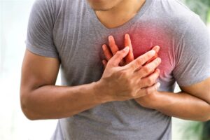 6 علامات في القدمين ترتبط بأمراض القلب.. متى تستدعي القلق؟