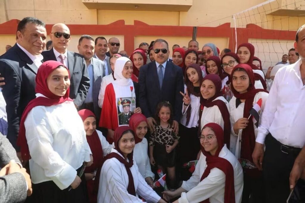 محافظ الشرقية يفتتح مدرستين جديدتين في أبو كبير.. بتكلفة 57 مليون جنيه