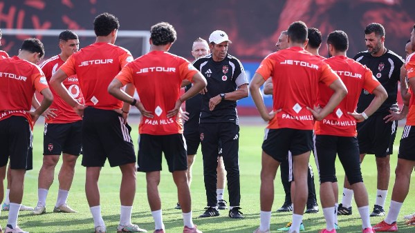 خريطة مصابي الأهلي قبل القمة.. من يلحق بمباراة الزمالك ومن يغيب؟