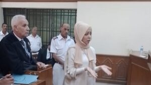 قبول طعن مضيفة طيران تونسية وتخفيف عقوبتها من 15 إلى 7 سنوات في قضية وفاة ابنتها