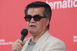 بناهي في بوسان… الرجل الذي عاد من بعيد