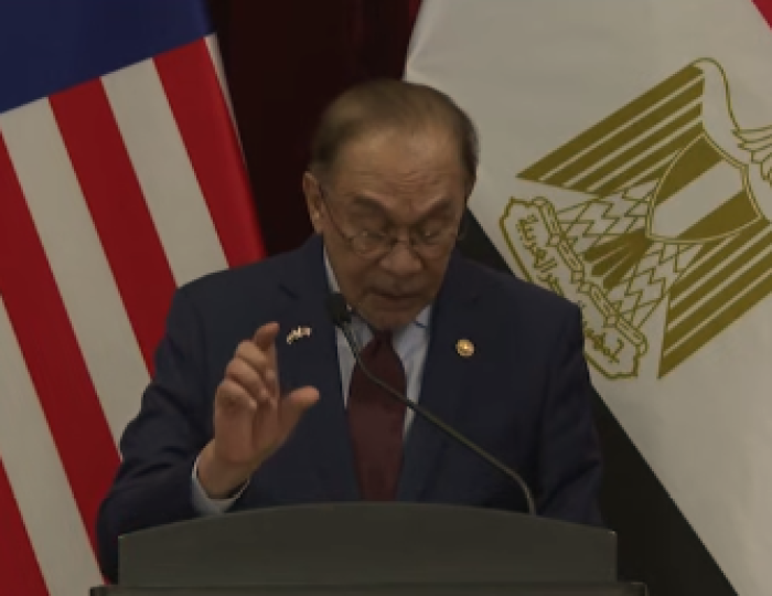 رئيس وزراء ماليزيا: نسعى لزيادة حجم الاستثمارات مع مصر