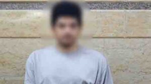 كان يرتدي الملابس النسائية ويضع مساحيق تجميل .. تفاصيل القبض على عاطل انتحل صفة فتاة للنصب بالجيزة