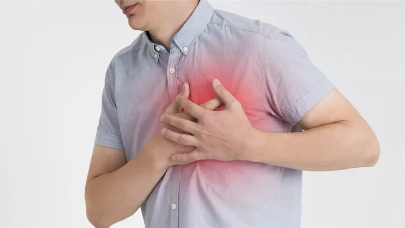 كيف يؤثر الجفاف على معدل ضربات القلب؟