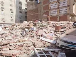 انهيار عقار من 5 طوابق في طنطا.. وفصل المرافق عن المبنى