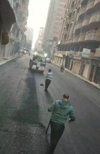 محافظ الغربية يتابع بدء رصف القطاع الأخير بشارع الجلاء بالمحلة الكبرى
